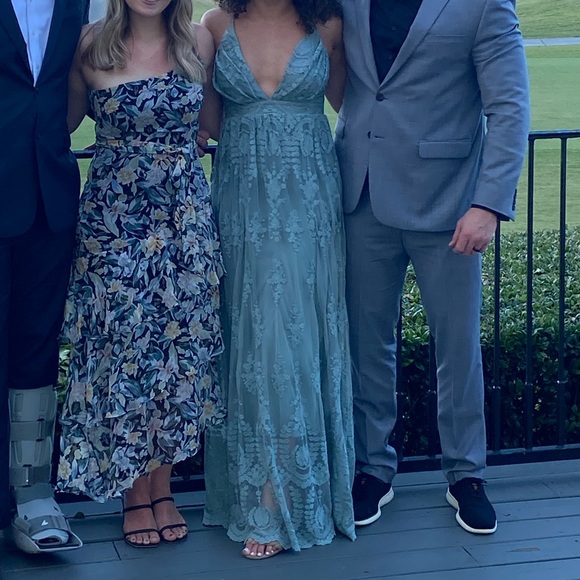 Lace Maxi Dress - Picture 6 of 6